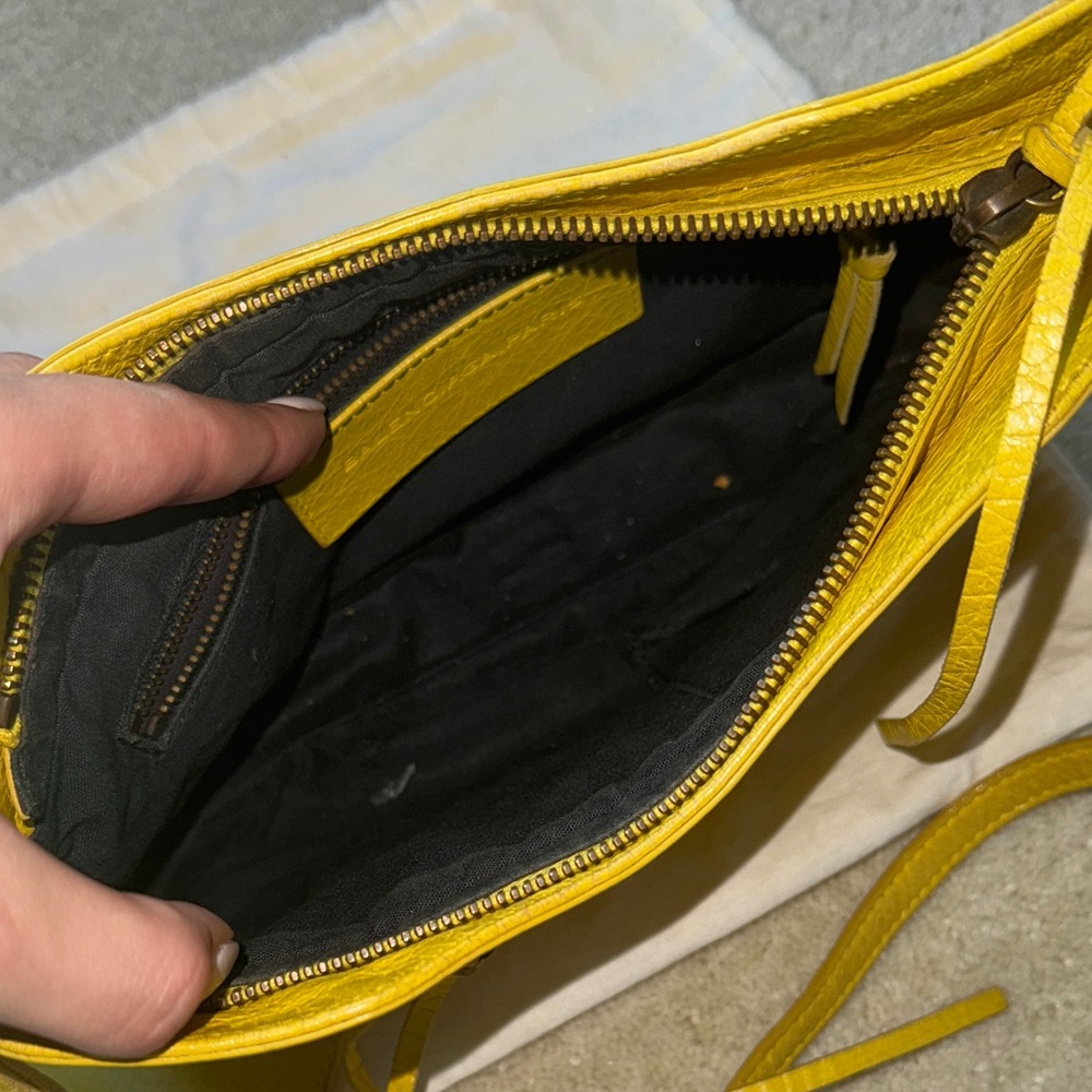 Balenciaga Mustard Yellow Shoulder Bag - Picture 9 of 11